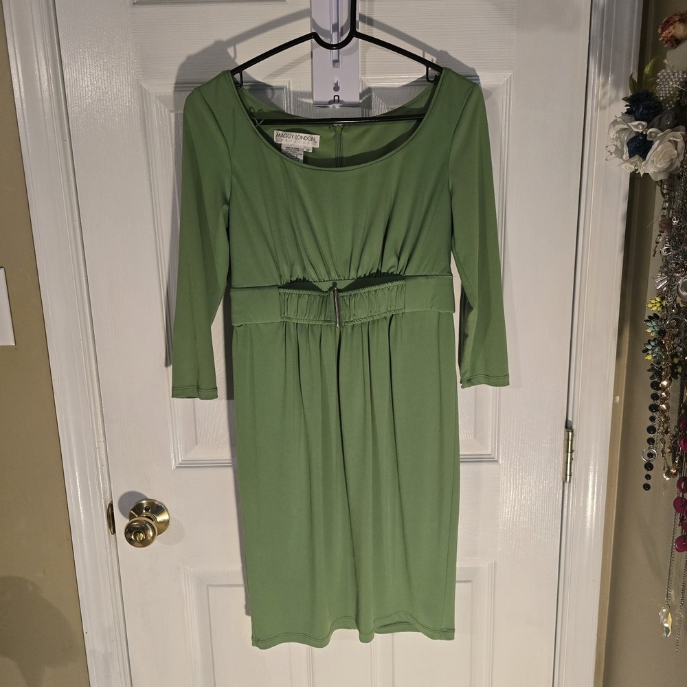 Maggy London Petites Sage Green Buckle Waist Cutout Sheath Dress 6P